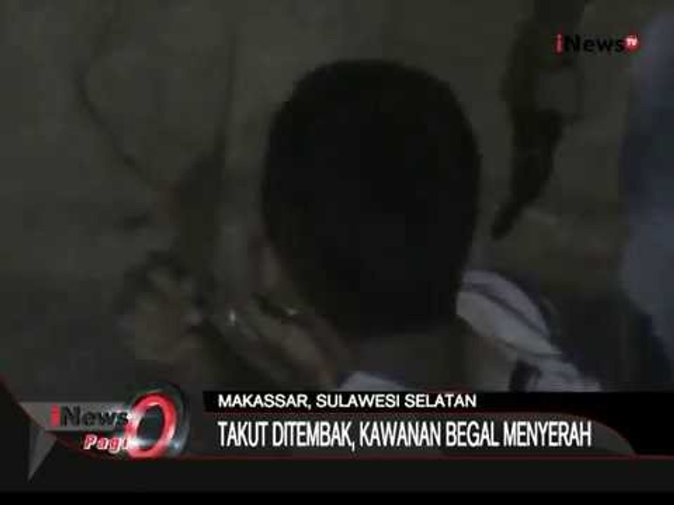 Petugas Gabungan Gerebek Kawanan Begal Di Makassar, Sulsel - iNews Pagi 18/08