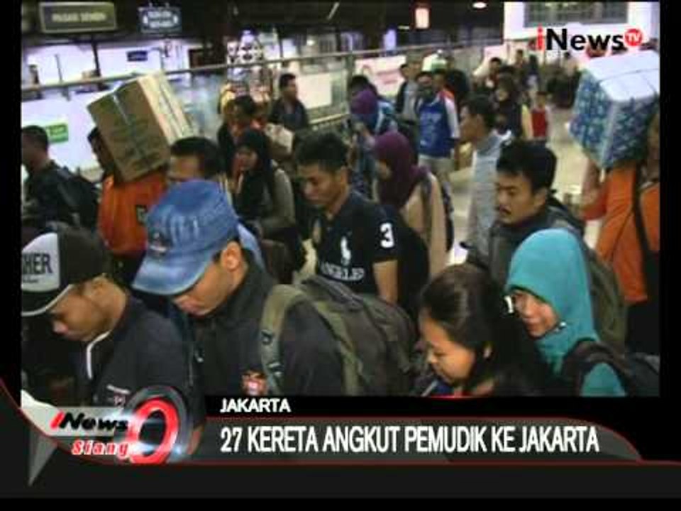 Arus Balik Lebaran 2015: Pemudik Masih Memenuhi Stasiun Senen - iNews Siang 27/07