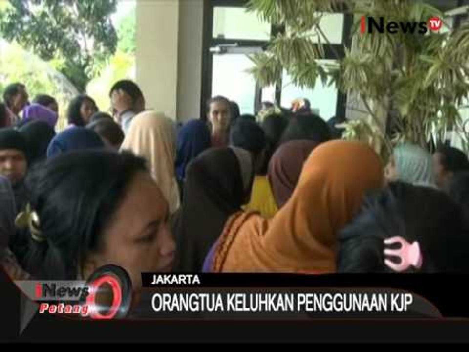 Tetap Gunakan Kartu Jakarta Pintar, Meski Tetap Antri Bli Buku Murah Di Senayan - iNews Petang 31/07