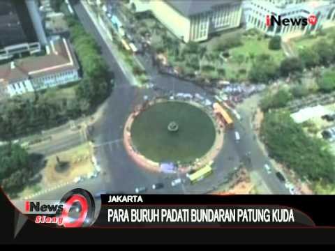 Pantauan Udara Demo Buruh Di Kawasan Patung Kuda - iNews Siang 01/09
