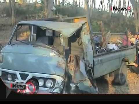 Kecelakaan Tragis Antara Truk Dan Pemotor Di Mojokerto, Jatim - iNews Pagi 03/09