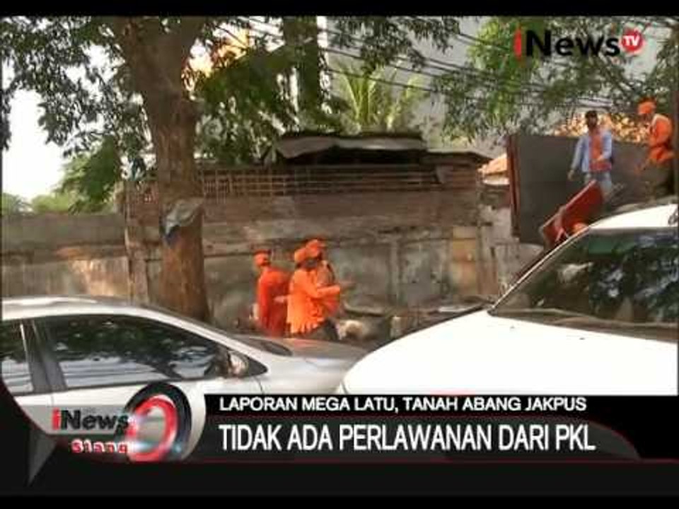 Live Report: Pembongkaran Lapak PKL Di Tanah Abang - iNews Siang 09/09