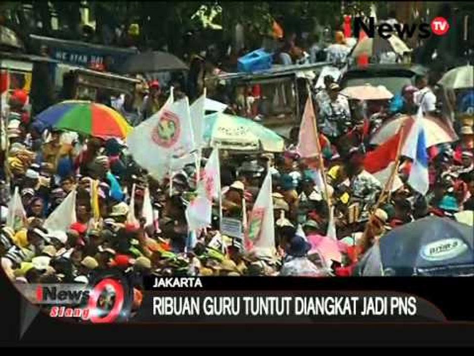 Ribuan Guru Honorer Demo Tuntut Diangkat Jadi PNS - iNews Siang 15/09
