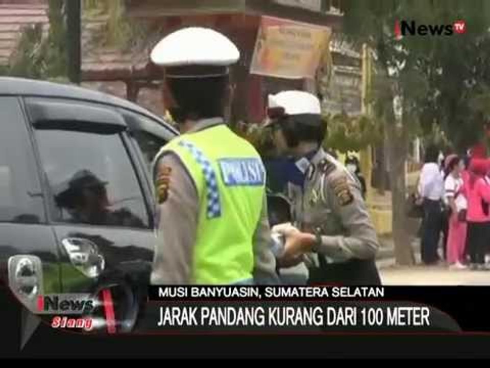 Puluhan Anggota Polisi Bagikan Masker Di Musi Banyuasin, Sumsel - iNews Siang 18/09