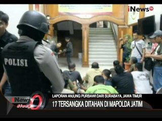 Download Video: Live Report: 17 Tersangka Ditahan Di Polda Jatim Dan Masih Dalam Pemeriksaan - iNews Siang 30/09