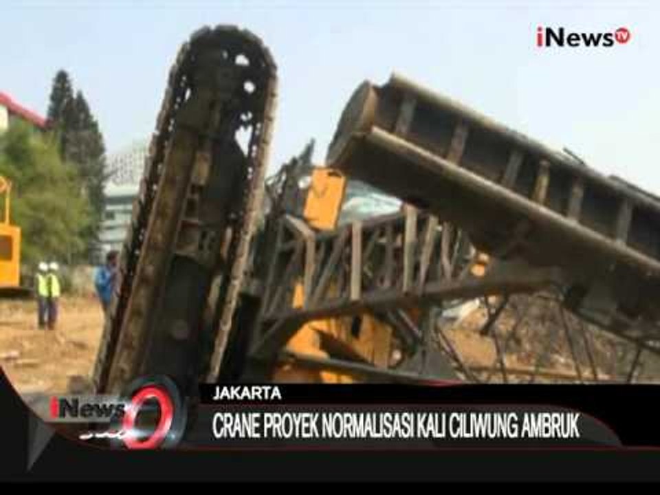 Crane Proyek Normalisasi Kali Ciliwung Ambruk - iNews Pagi 02/10