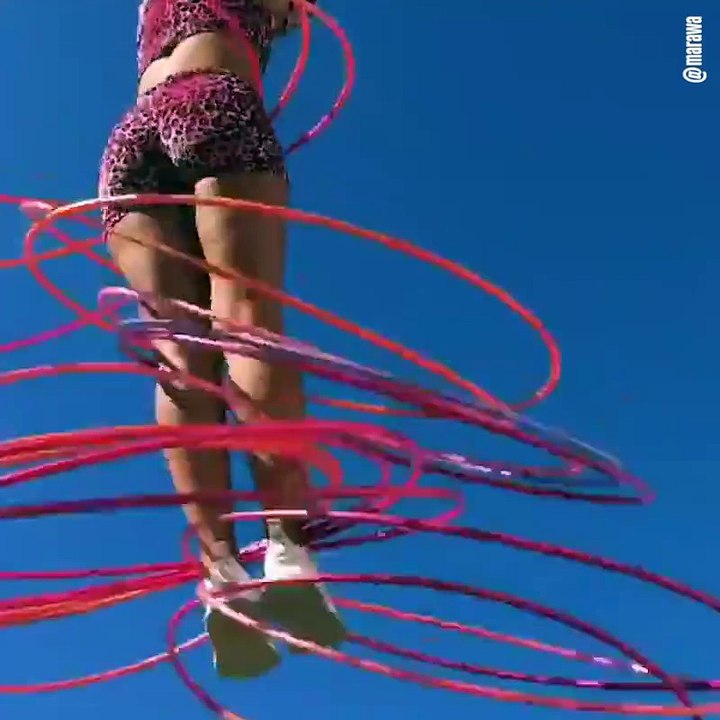 This girl won the Hula Hoop Guinness World record 12 times! She's so ...