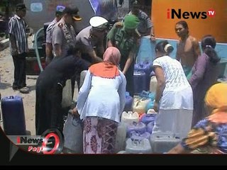 Ratusan Warga Berebut Air Bersih Bantuan Dari TNI- iNews Pagi 05/10