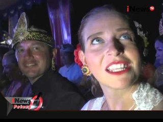 Peragaan Busana Khas Bali Oleh Tourist - iNews Petang 06/10