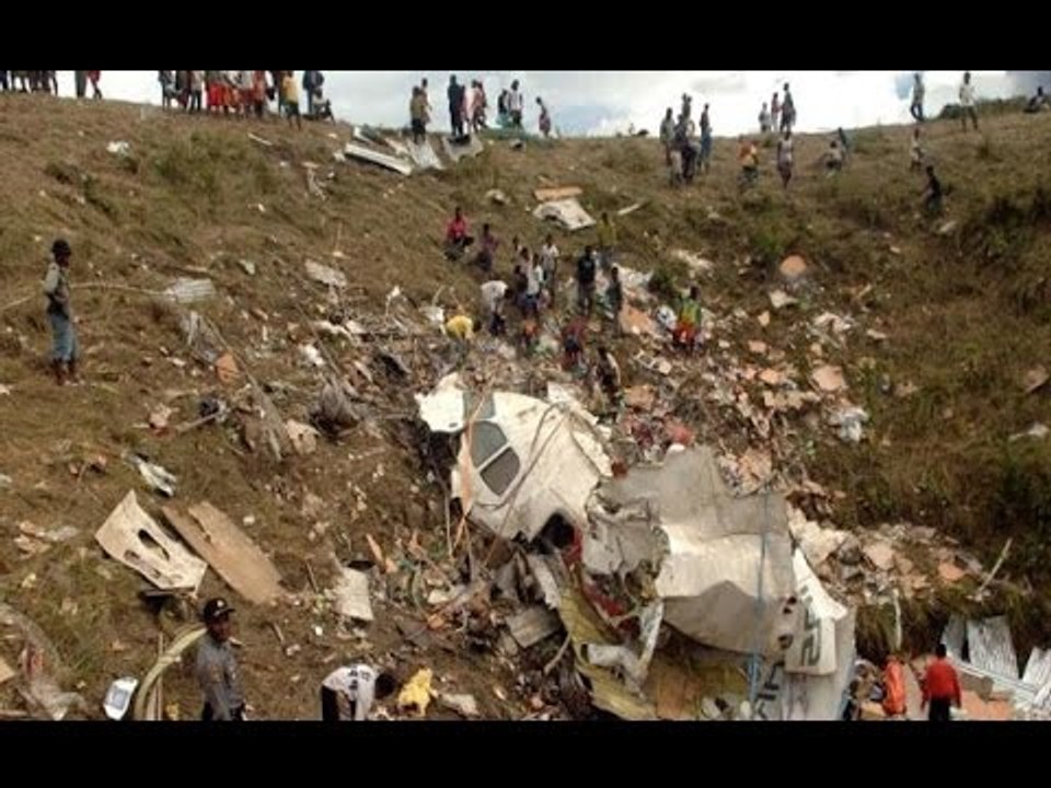 Pesawat Aviastar MV 7503 Ditemukan Di Pegunungan Latimojong - iNews Siang 06/10