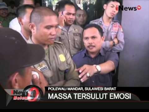 Unjuk Rasa Tolak Proyek Air Bersih Di Kantor DPRD Polewali Mandar - iNews Malam 12/10