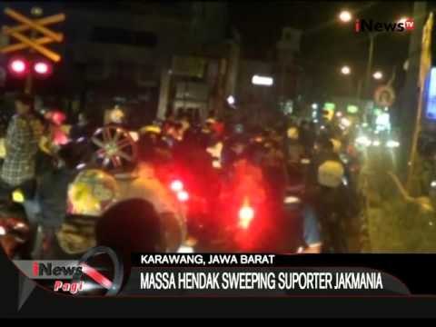 Hendak Sweeping Jakmania, Polisi Halau Konvoi Bobotoh Di Karawang - iNews Pagi 19/10