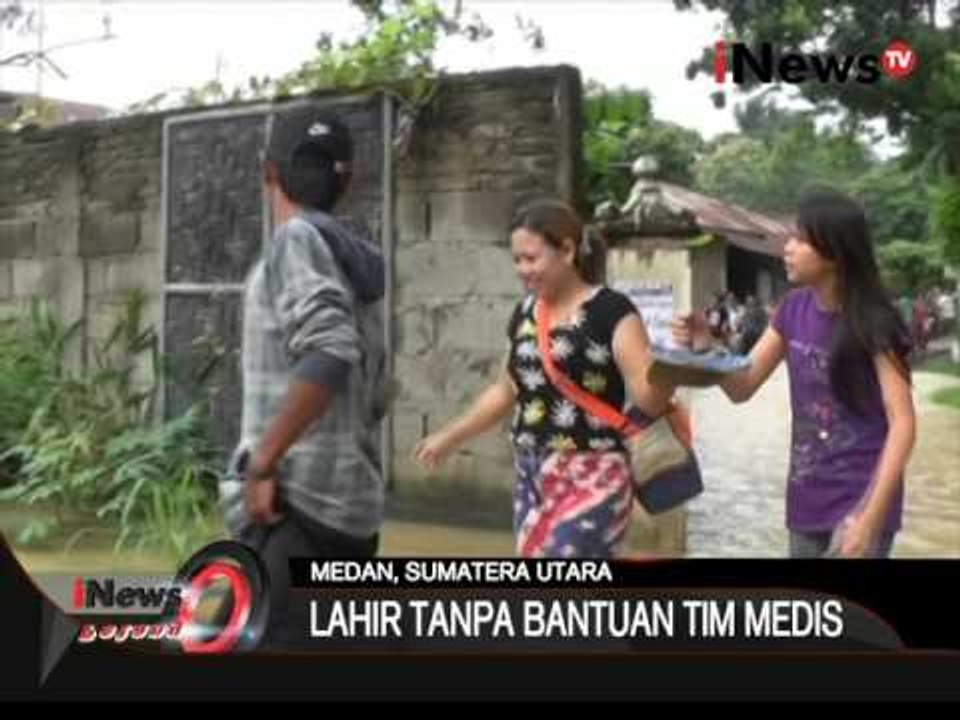 Subahanallah, Bayi Lahir Ditengah Banjir - iNews Petang 19/10