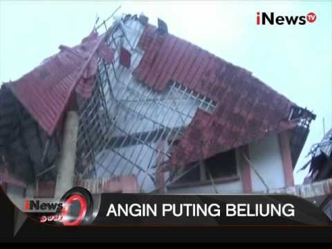 Angin Puting Beliung Porak Poranda Gedung DPRD Sulbar - iNews Pagi 21/10