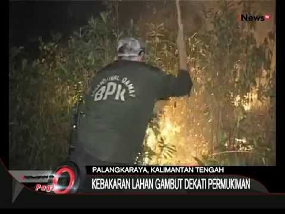Meski Pemadaman Terus Dilakukan, Kebakaran Lahan Dekati Pemukiman Di Palangkaraya iNews Pagi 26/10