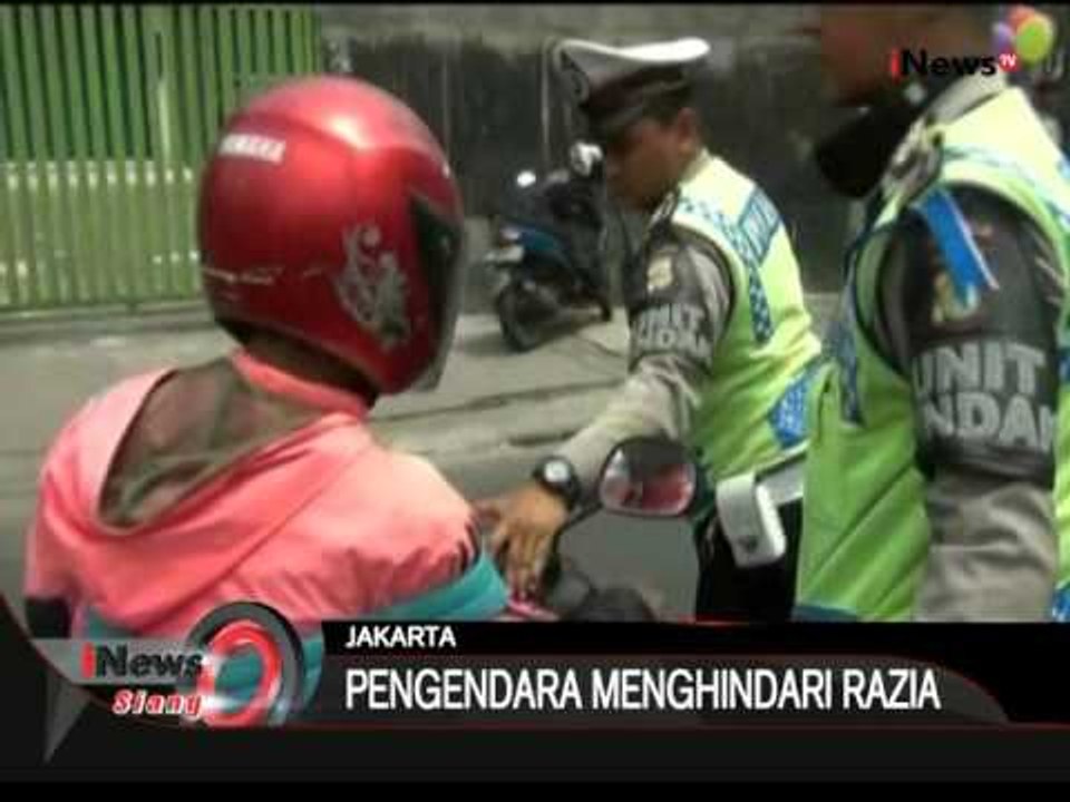 Lebih Dari 2000 Pengendara Sepeda Motor Terjaring Operasi Zebra 2015 - iNews Siang 26/10