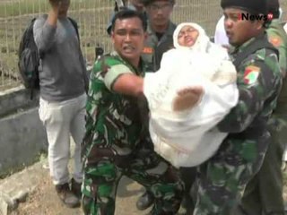 Puluhan Jemaah Yang Lakukan Sholat Istisqa Di Brebes Jatuh Pingsan - iNews Malam 26/10