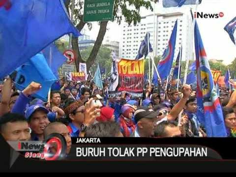Puncak Demo Buruh Hari Ini, Menuntut Pencabutan PP Pengupahan - iNews Siang 30/10