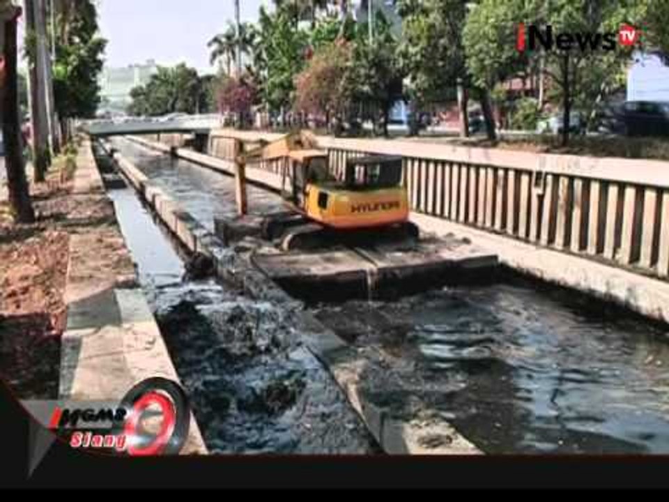 Berbagai Macam Cara Ahok Hadapi Banjir Jakarta - iNews Siang 09/11