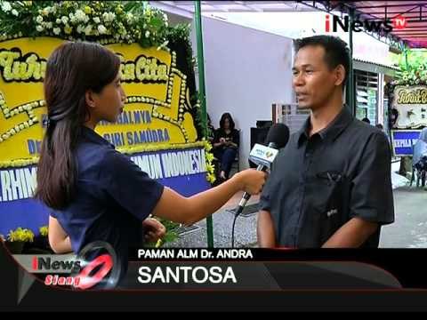 Live Report: Keluarga Dr. Andra Menanti Kedatangan Jenazah Di Rumah Duka - iNews Siang 13/11