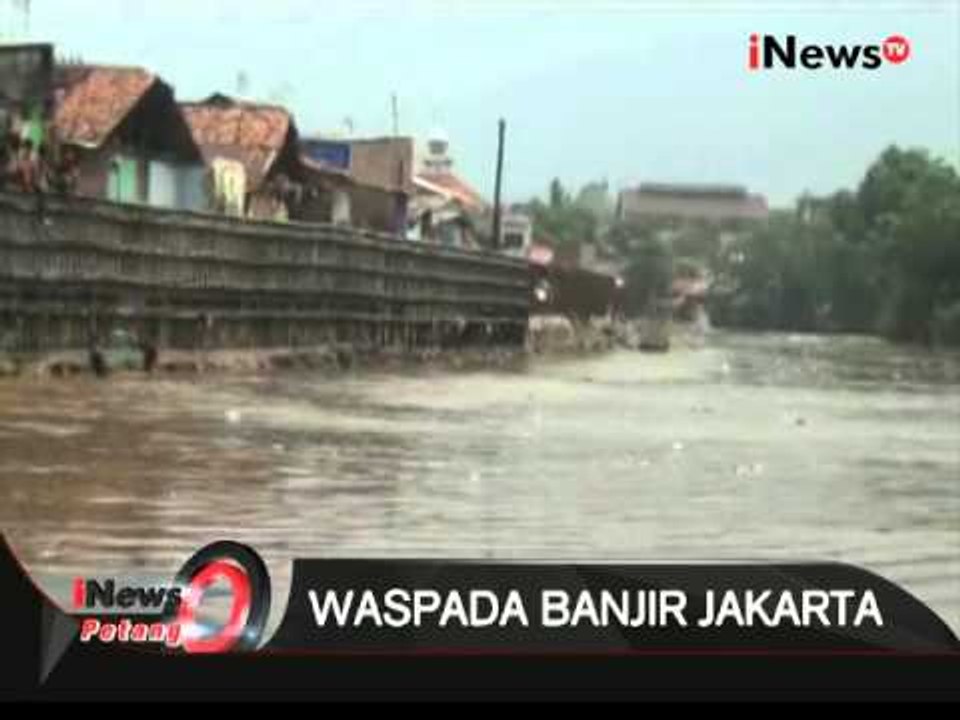 Proyek Normalisasi Ciliwung Dihentikan Sementara - iNews Petang 16/11