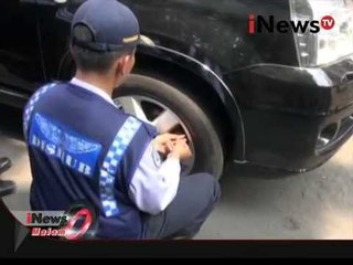 Razia Parkir Liar, Ban Mobil Mewah Digembosi Dan Ditilang Di Surabaya - iNews Malam 26/11