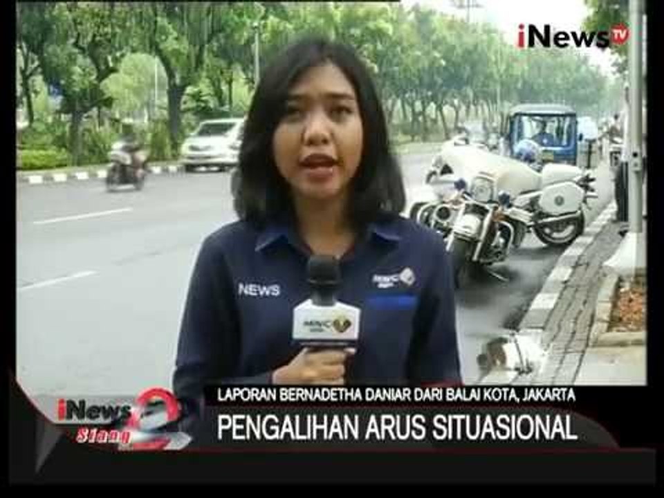 Live Report: Inilah Jalanya Aksi Unjuk Rasa Buruh Di Depan Balai Kota, Jakarta -iNews Siang 27/11