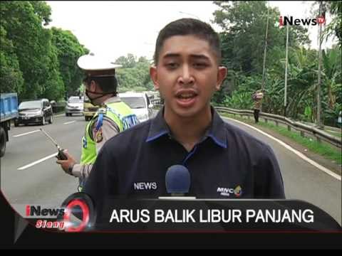 Live Report : Situasi Terkini Arus Lalu Lintas Di Gerbang Tol Halim, Jakarta - iNews Siang 28/12