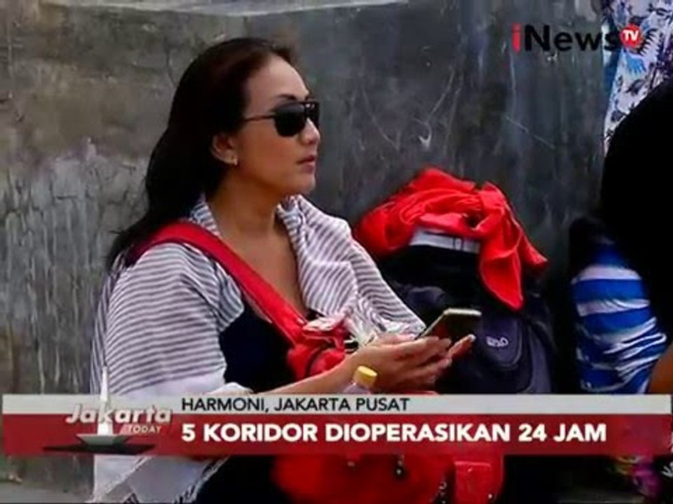 Malam tahun baru Bus Trans Jakarta dan Commuter Line beroperasi selama 24 jam - Jakarta Today 31/12