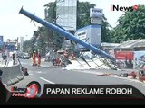 Papan reklame roboh di jalan tendean - iNews Petang 01/01