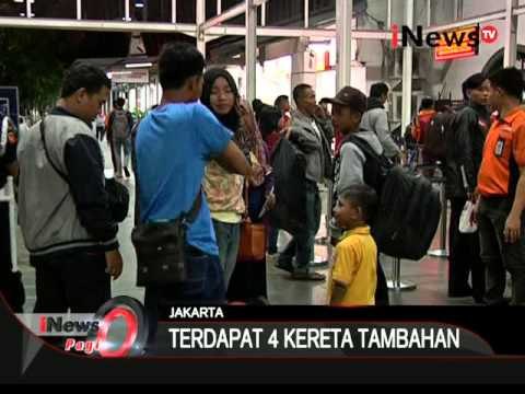 Stasiun pasar senen masih dipadati penumpang - iNews Pagi 0401
