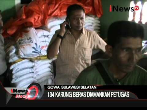 Polisi geledah rumah warga yang diduga timbun beras miskin di Gowa, Sulsel - iNews Siang 06/01