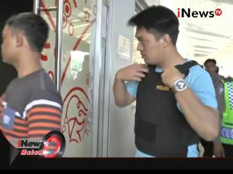 Gurauan seorang penumpang pesawat, membuat panik petugas bandara - iNews Malam 10/01