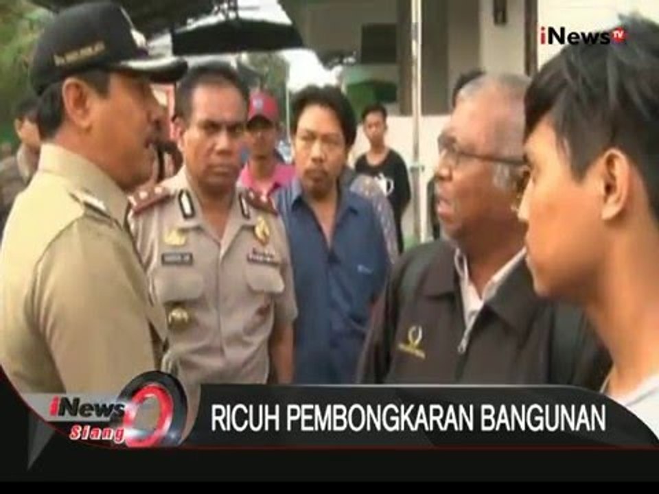Pembongkaran bangunan di bantaran sungai kali Ciliwung tadi pagi nyaris ricuh - iNews Siang 12/01