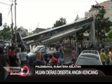 Sejumlah kendaraan rusak parah pasca tertimpa papan reklame di Palembang - iNews Malam 12/01