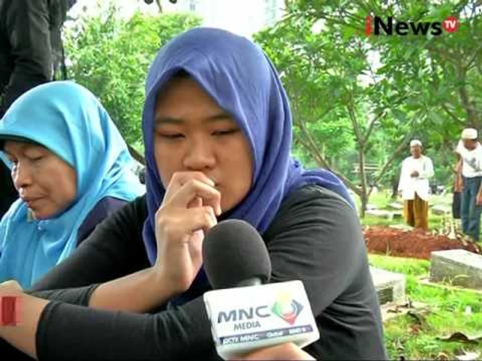 Tragis, tewas tertimpa tembok pembatas rel - Jakarta Today 12/01