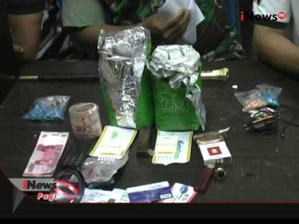 Bawa sabu, seorang warga Tarakan diamankan polisi di Bandara Juwata Tarakan - iNews Pagi 01/02