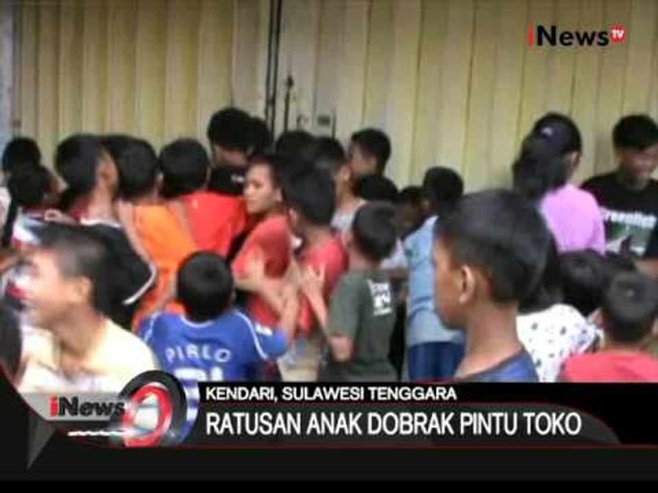 Tak kunjung diberi Angpao, ratusan anakn dobrak pintu toko di Kendari - iNews Siang 08/02