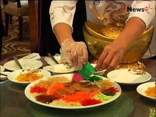 Télécharger la video: Live report : makanan khas ala perayaan Imlek - Special Event 08/02