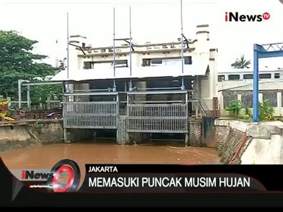 Hujan guyur ibukota, pintu air Manggarai berstatus siaga 4 - iNews Siang 11/02