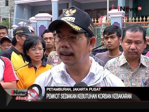 Pasca kebakaran di Petamburan, warga bersih-bersih puing yang terbakar - iNews Siang 12/02