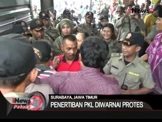 Tidak ada pemberitahuan, penertiban PKL di Surabaya diwarnai protes - iNews Petang 15/02