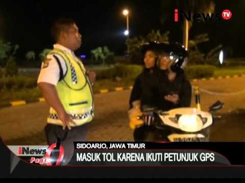 Inilah pengendara motor yang lolos melaju di jalan tol Surabaya Gempol - iNews Pagi 04/03