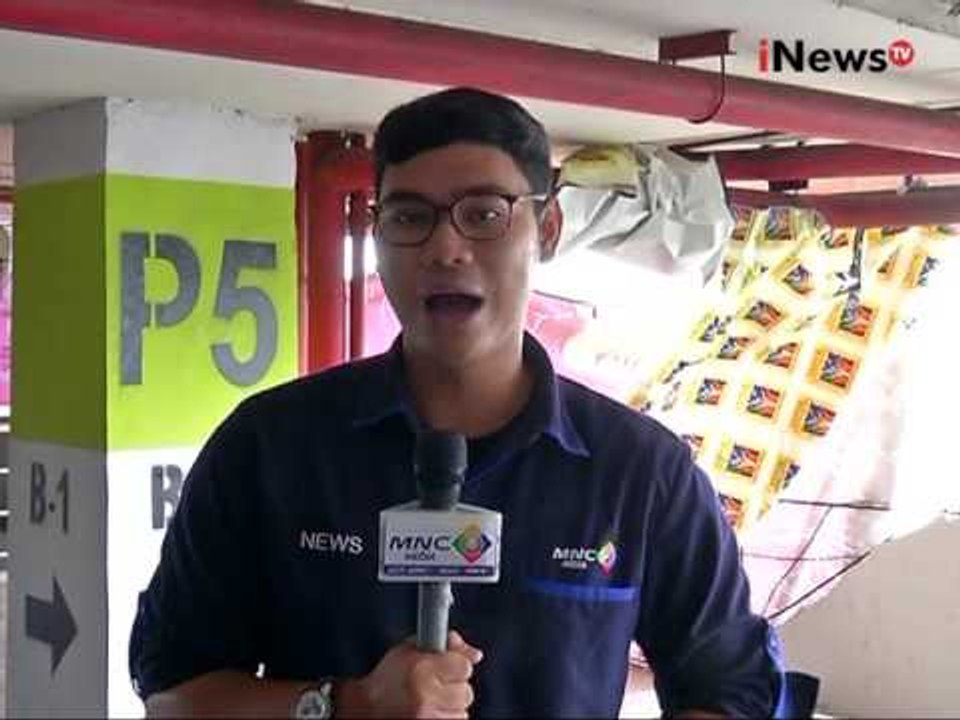 Tembok pembatas yang ditabrak mobil jazz di mall di Depok sedang direnovasi - iNews Pagi 04/03