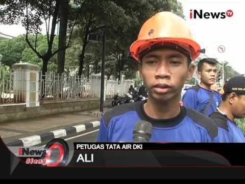 Sampah kabel kembali ditemukan, petugas tata air sisir gorong-gorong - iNews Siang 04/03