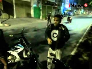 Balapan liar, Geng motor kocar kacir dikejar polisi - iNews Pagi 11/03