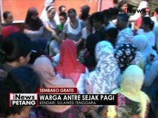 Warga kurang mampu di Kendari rela antri untuk dapatkan sembako gratis - iNews Petang 06/06