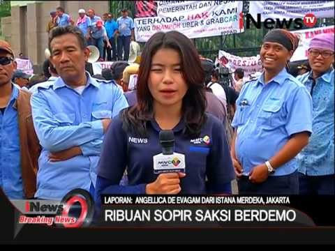 Live report: aksi jalannya demo sopir taksi di depan gedung DPR RI - Breaking News 22/03