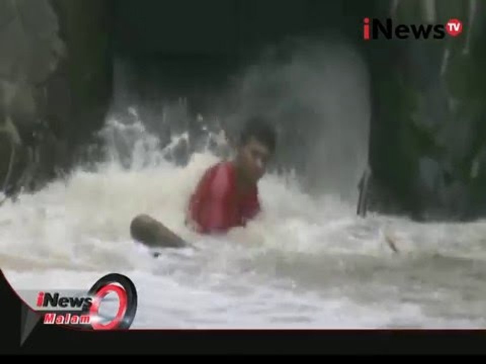 Balita terseret arus sungai pabuaran depok ditemukan tewas - iNews Malam 31/03