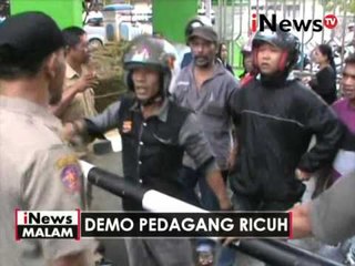 Ratusan pedagang kepung rumah dinas walikota kendari - iNews Malam 25/04